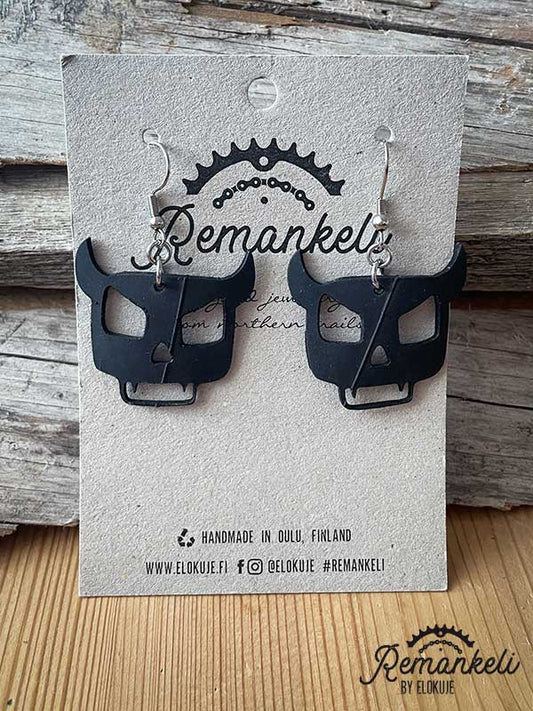 Remankeli earrings made from bicycle inner tubes - Villain